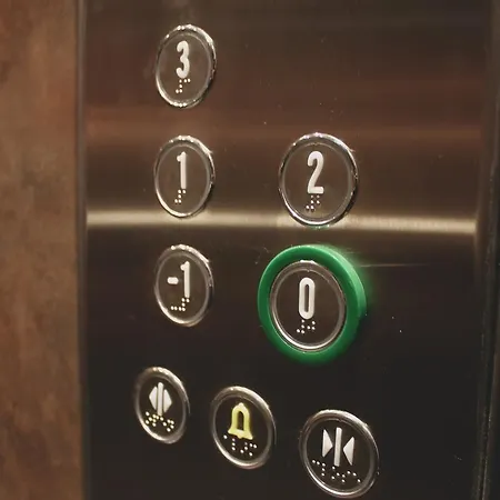 Du Tramway Otel Laon